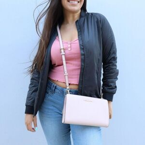 NWT Michael Kors Jet Set Travel Large Crossbody Clutch Bag SOFT PINK